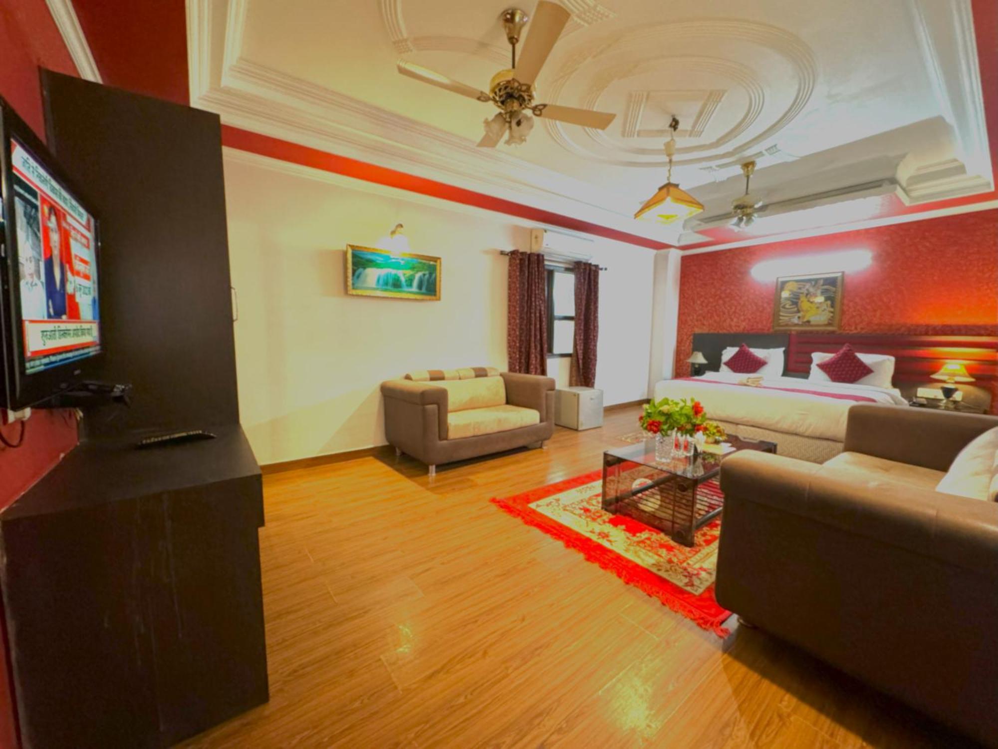 Airport Hotel The Grand Shoba New Delhi Bagian luar foto