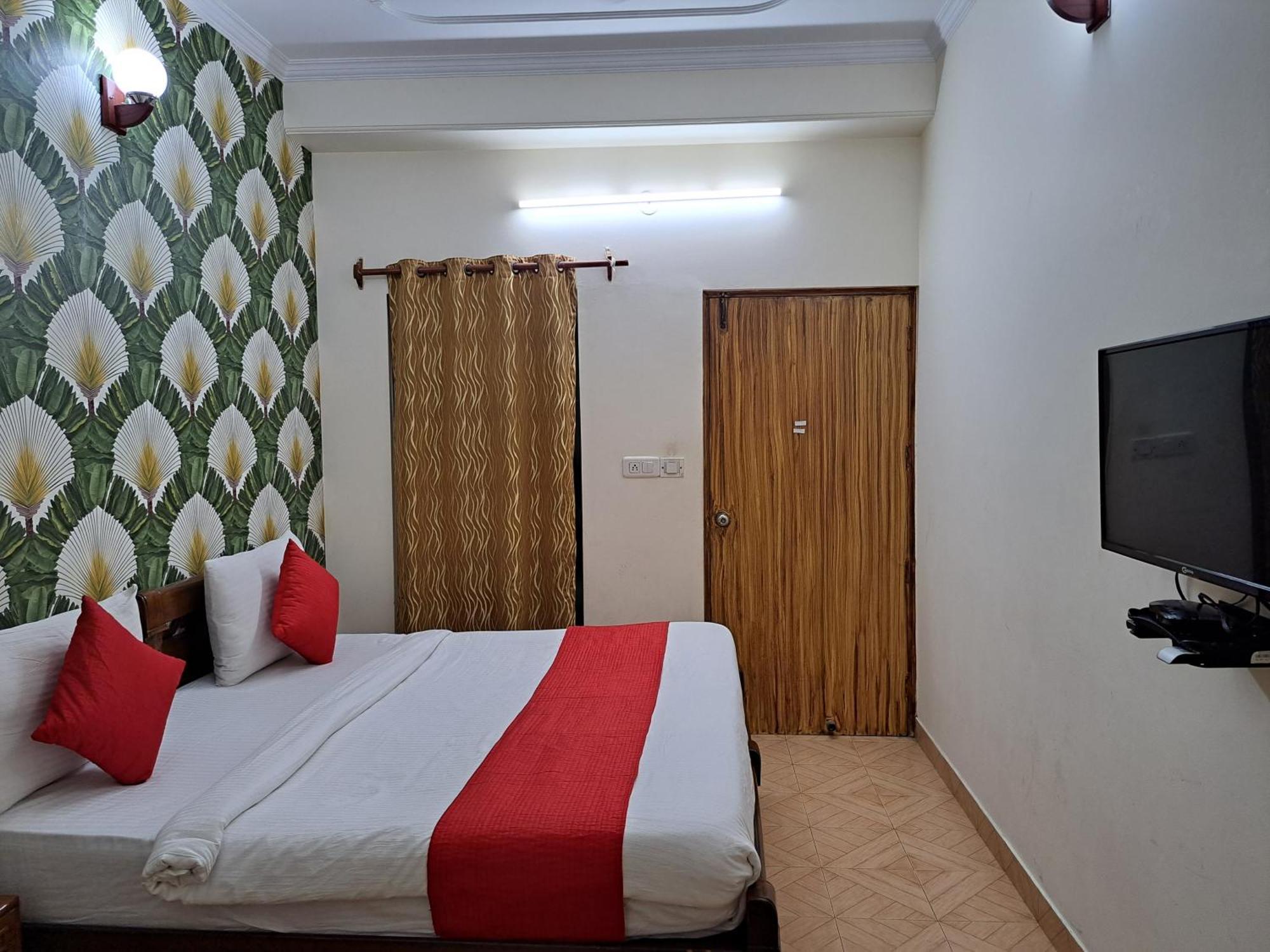 Airport Hotel The Grand Shoba New Delhi Bagian luar foto